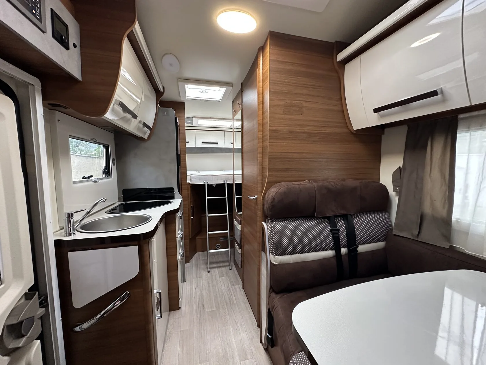 Motorhome.ge Citroën Miller 2020 Alcove, open photo 2