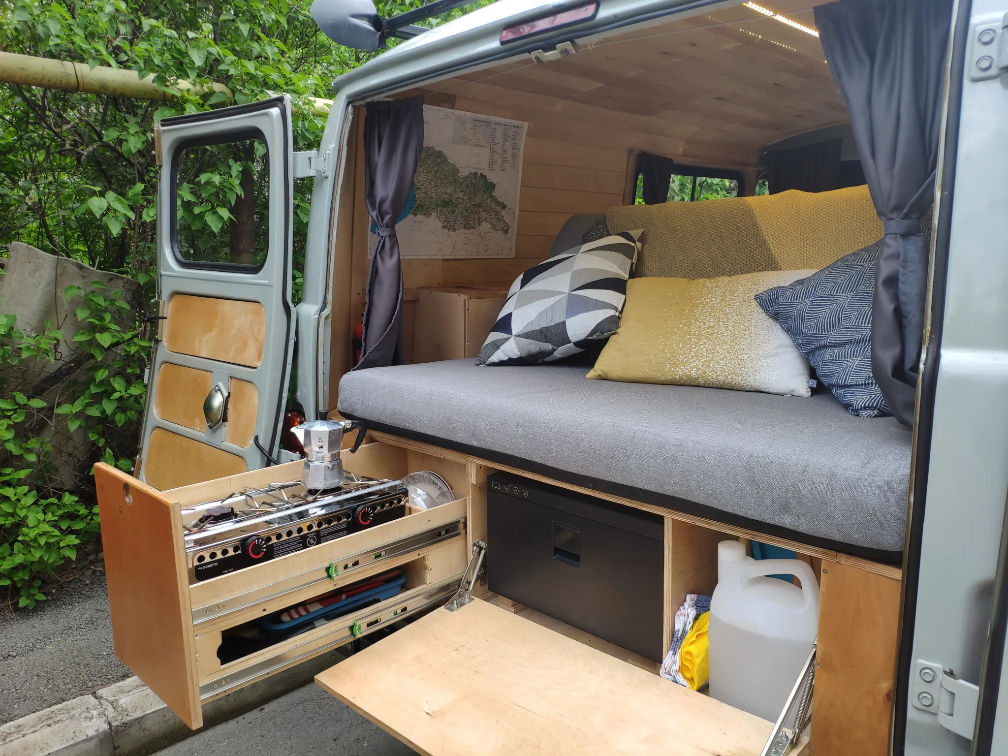 Overlando UAZ Buhanka Campervan