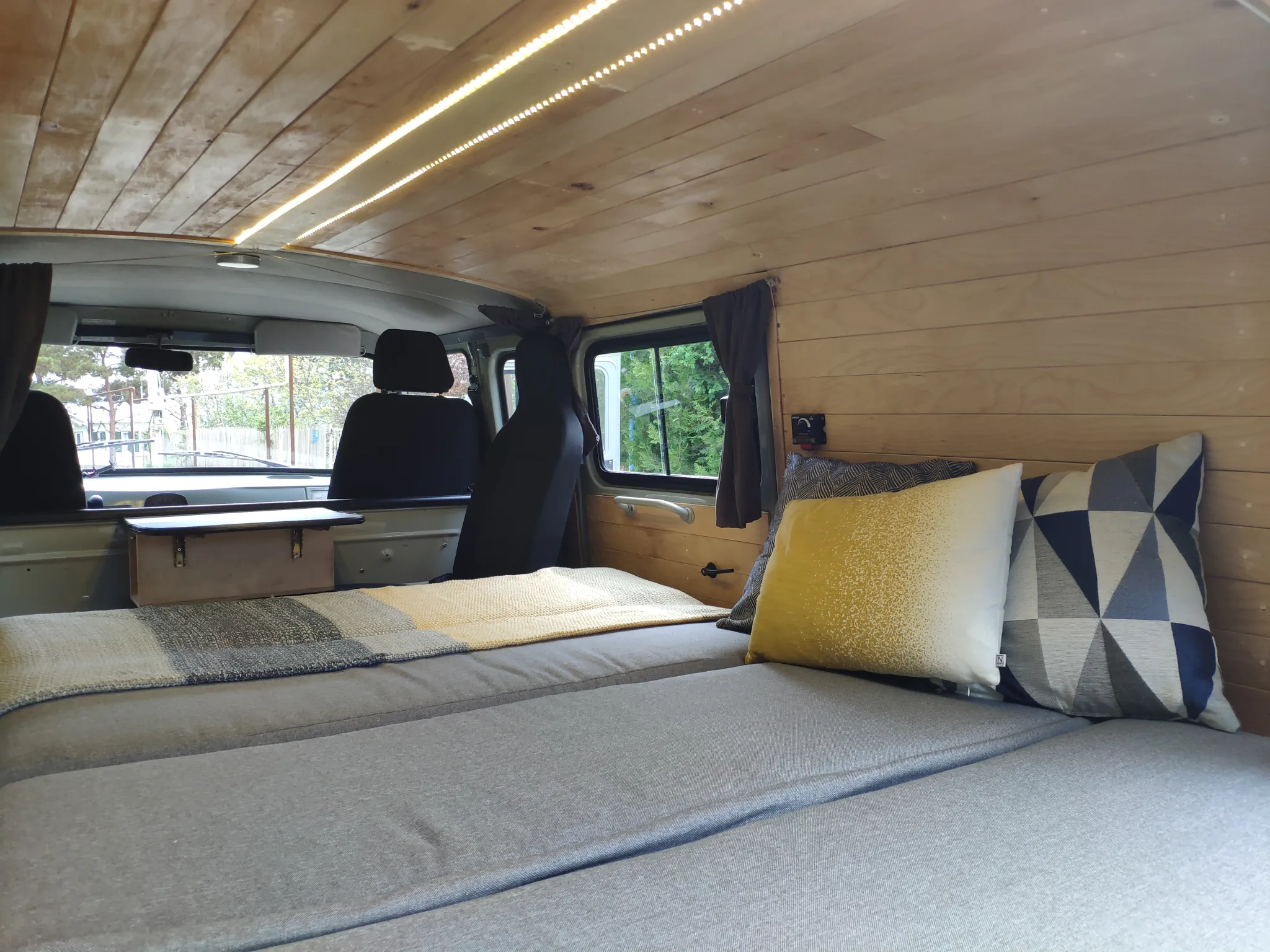 Overlando UAZ Buhanka Campervan, open photo 3