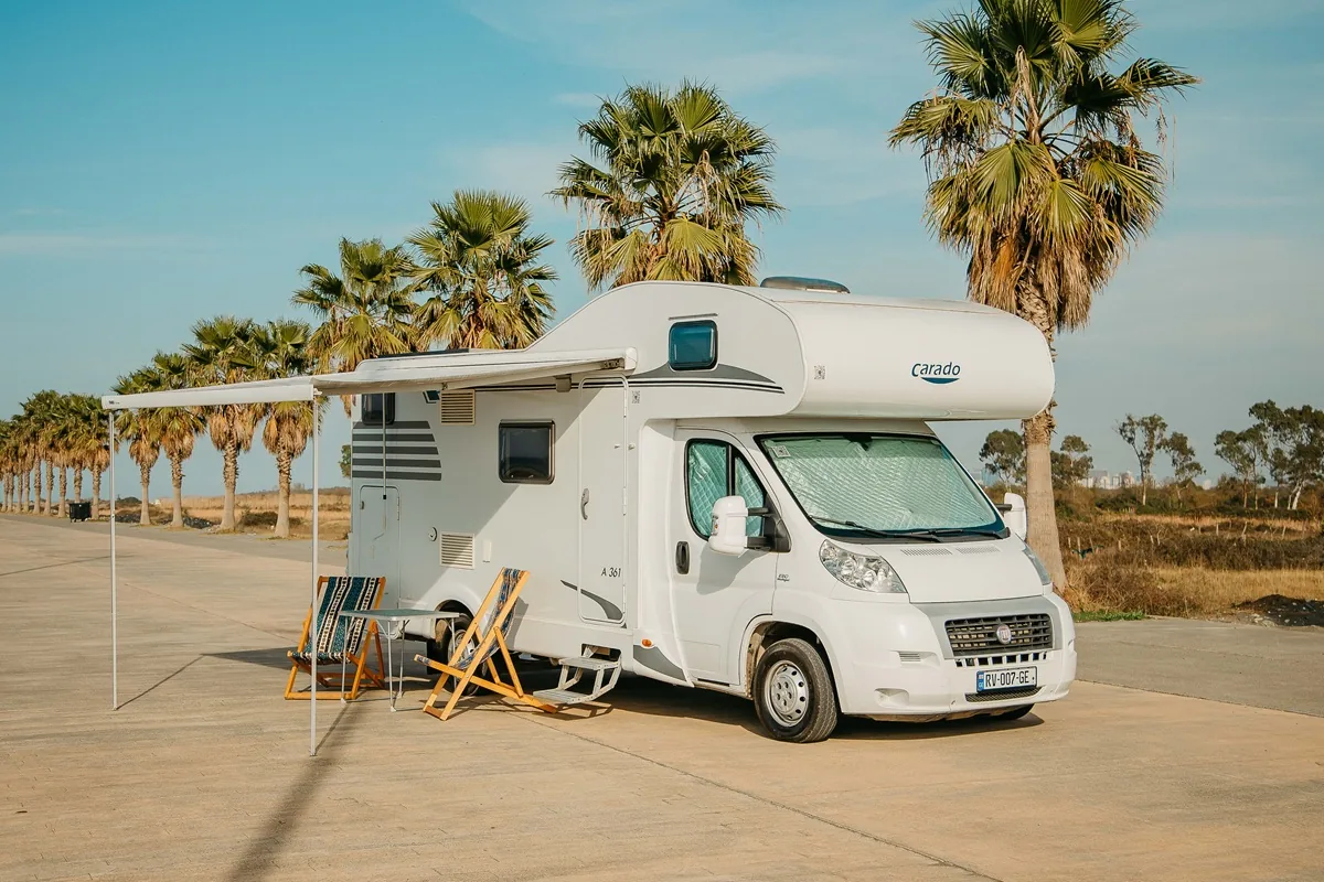 RV Rent GE Carado A361 Alcove