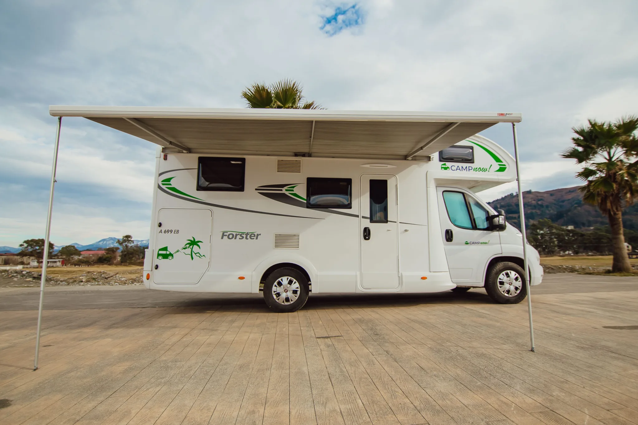 RV Rent GE Forster, open photo 3