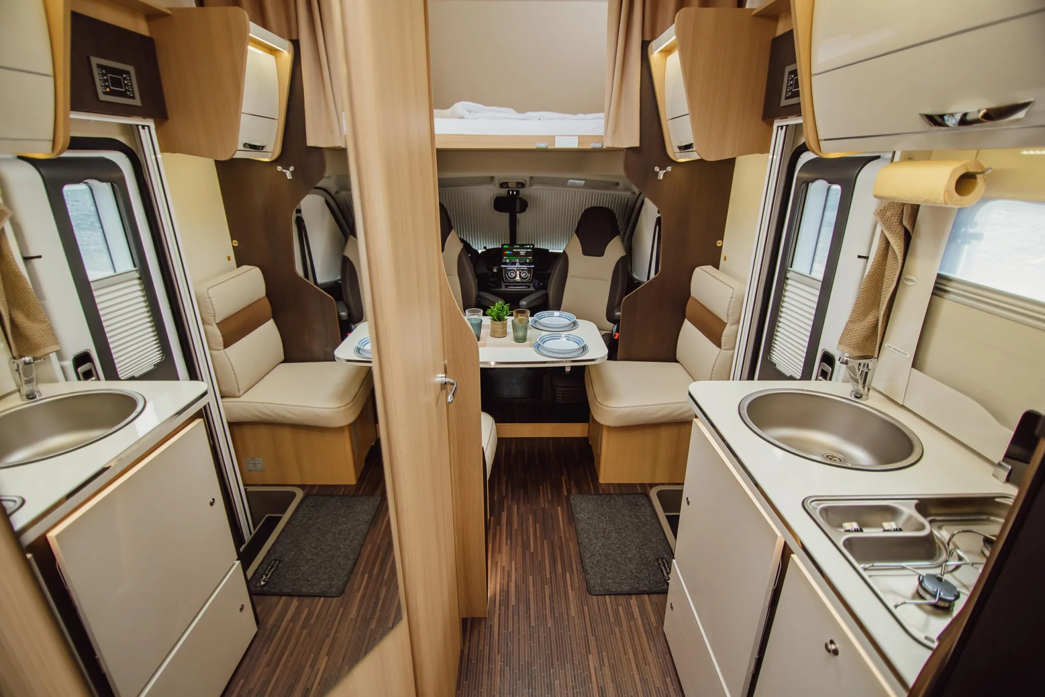 RV Rent GE Forster, open photo 5