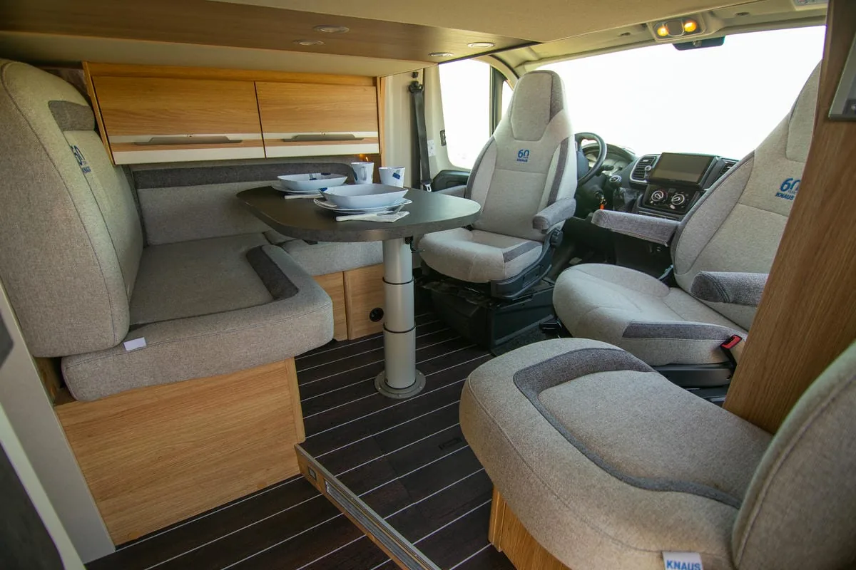 RV Rent GE Knaus, open photo 3