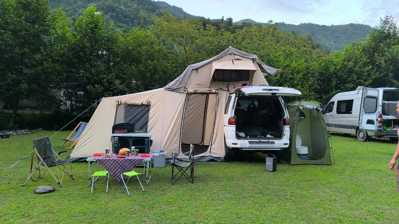 RV Rent GE Mitsubishi Delica 4x4, open photo 3