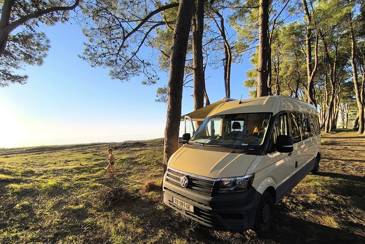 RV Rent GE VW Crafter Campervan, open photo 2